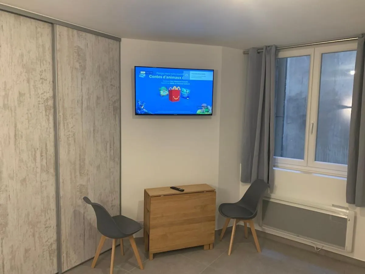 Grande Chambre Appartement Clara Chambéry 0*,  Frankrike